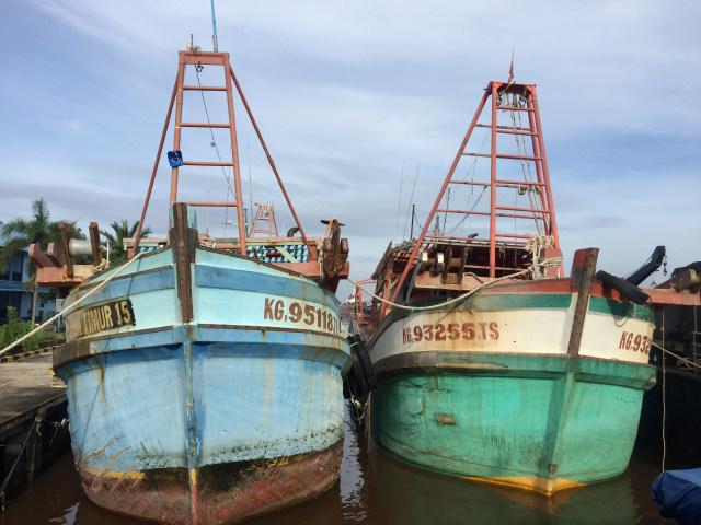 Kapal berbendera Vietnam yang ditangkap Indonesia karena mencuri ikan di Laut Natuna Utara, Kepulauan Riau. Foto: Ema Fitriyani/kumparan