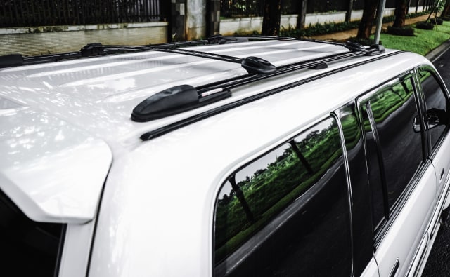 Roof rack di Isuzu Panther Foto: Bangkit Jaya Putra