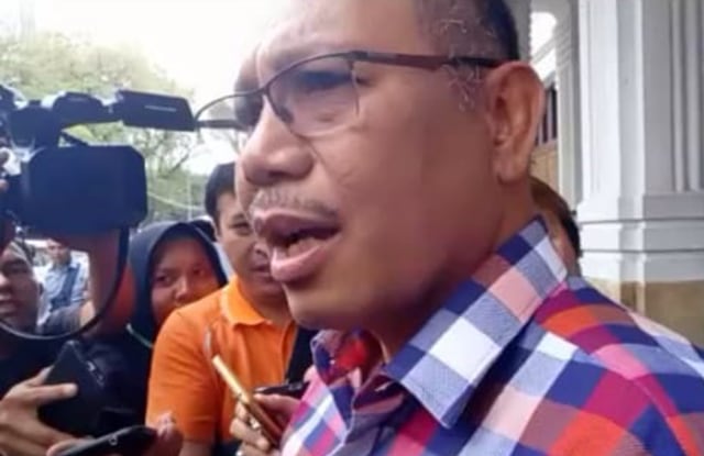 Plt Wali Kota Medan dan Pegawai Pemko Hadiri Persidangan Dzulmi Eldin (398936)