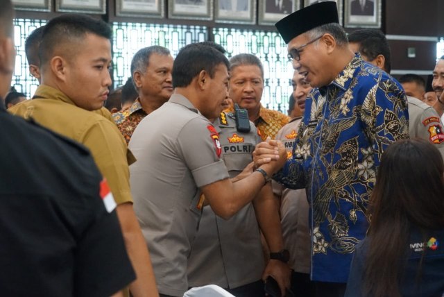 Kapolri dan Plt Gubernur Aceh. Dok. Humas Aceh