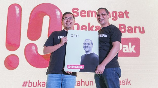Founder Bukalapak, Achmad Zaky (kiri), dan CEO Bukalapak, Rachmat Kaimuddin (kanan). Foto: Bukalapak