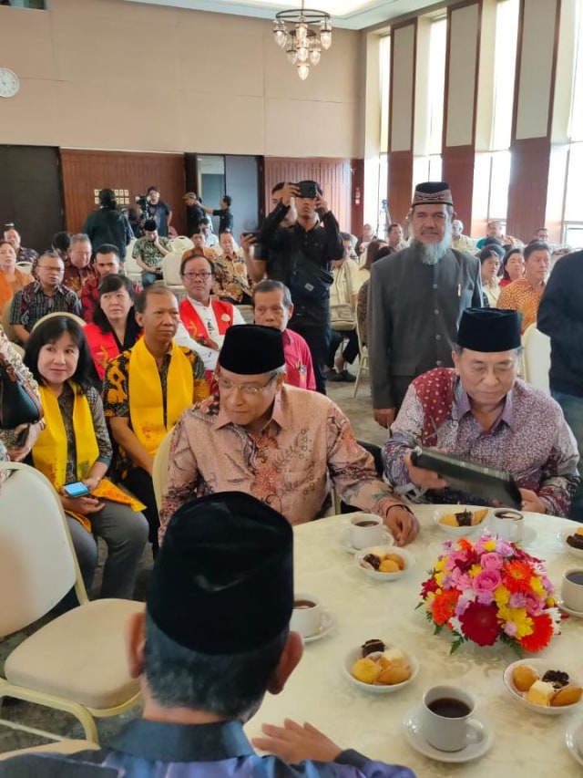 Ketua Umum Pengurus Besar Nahdlatul Ulama (PBNU), Said Aqil Siroj tiba di PGI, Sabtu (11/1) Foto: Abyan Faisal Putratama/kumparan