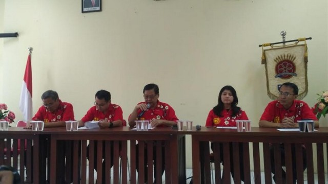 Konferensi Pers dengan Panitia Bersama Imlek 2571/2020 di Gedung PMS Kota Surakarta. (Fernando Fitusia)