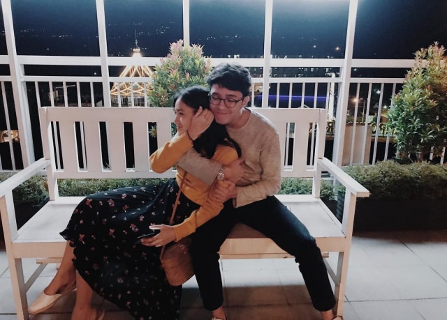 Sering Dikira Pacaran, 6 Potret Kedekatan Artis dengan Sang Kakak (219593)