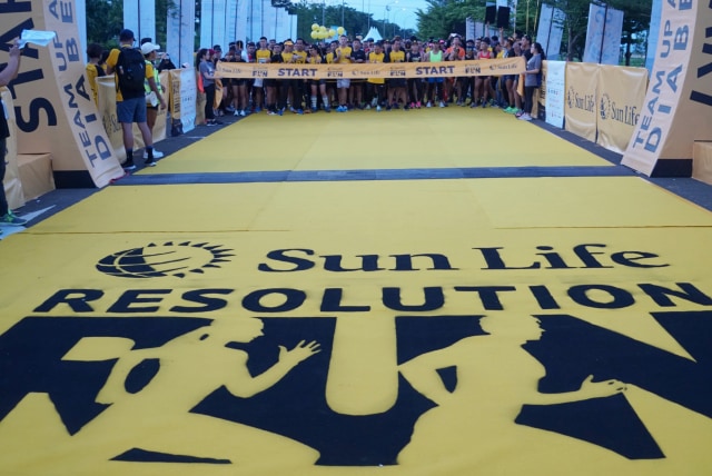 Peserta mengikuti Sun Life Resolution Run 2020 di ICE BSD, Tangerang Selatan, Minggu (12/1).  Foto: Helmi Afandi Abdullah/kumparan 