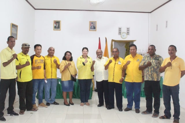 Pengurus DPD Partai Golkar Kaimana, foto : Arfat