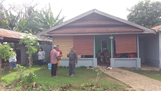 Kediaman Bupati Boven Digul, Benediktus Tambanop di Jalan TMP Polder, Merauke. (BumiPapua.com/Abdel Syah) 