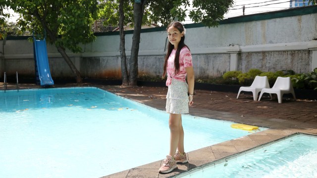 Penyanyi Izellah Connelly