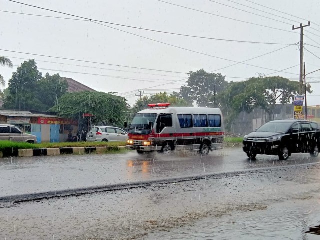 Menghadapi musim penghujan, beberapa wilayah di Lampung masih rawan banjir, Senin (13/1) | Foto : Sidik Aryono/ Lampung Geh