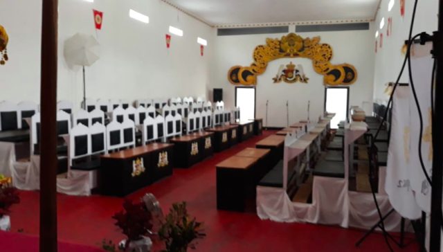 Warga Purworejo, Jateng, Digegerkan dengan Kehadiran Kerajaan Baru (414059)