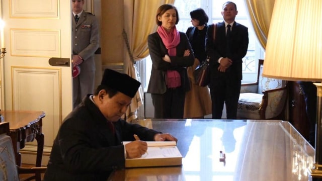Prabowo Subianto bertemu Menhan Prancis