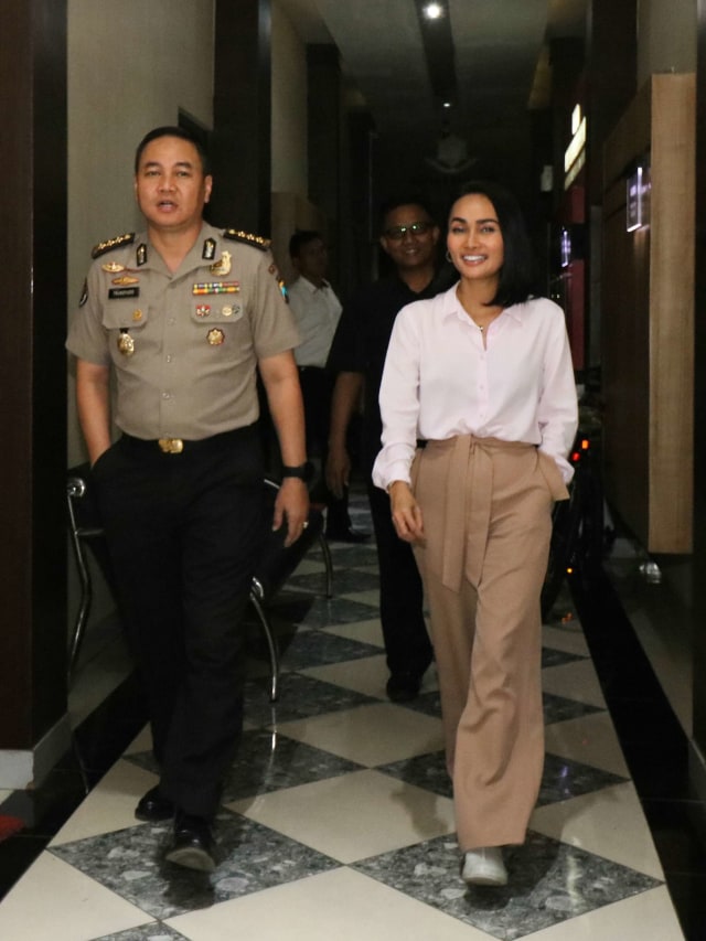 PTR, Penyanyi Eka Deli, Investasi Ilegal