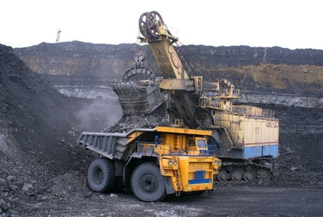 Aktivitas tambang batubara. Foto: Pixabay