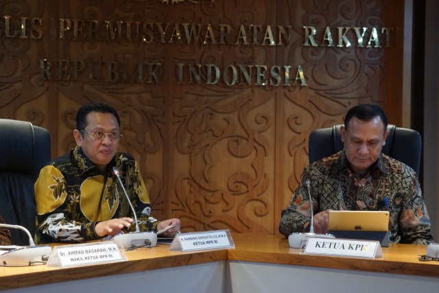 Pimpinan KPK, Firli Bahuri sambangi MPR, Bambang Soesatyo