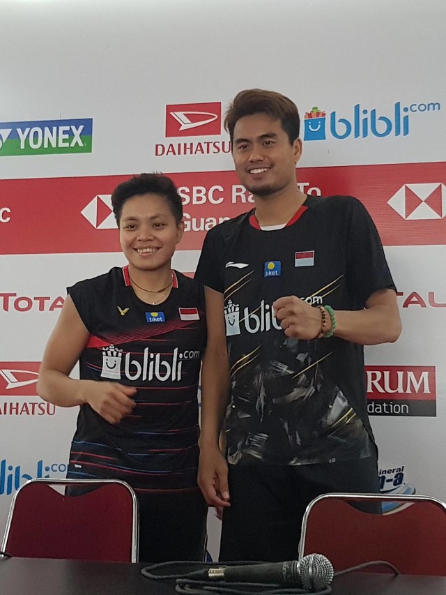 Tontowi Ahmad & Apriyani Rahayu setelah pertandingan babak kualifikasi Indonesia Masters 2020, Selasa (14/1). Foto: Ganesha Arif/kumparan