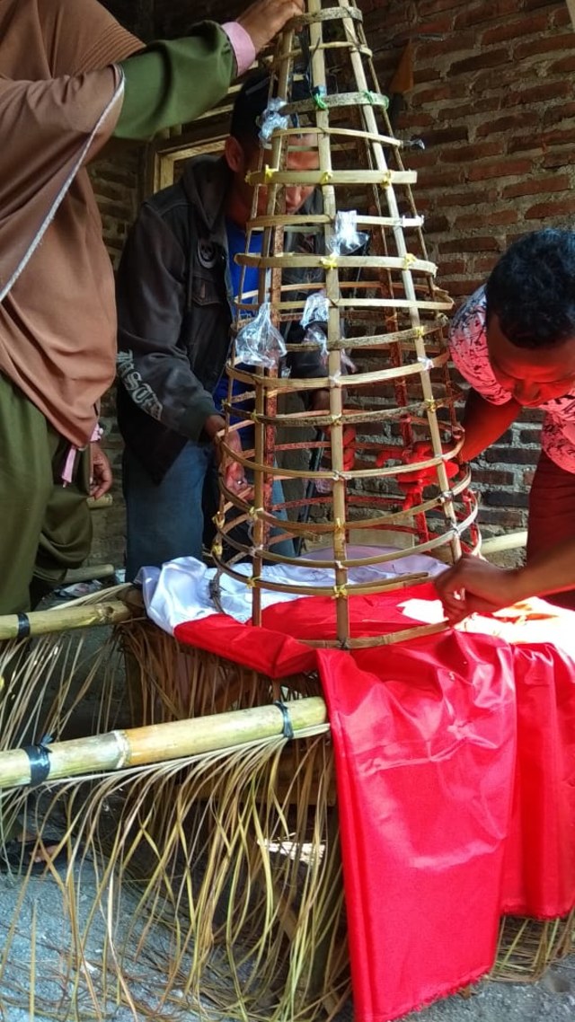 Suasana Keraton Agung Sejagad