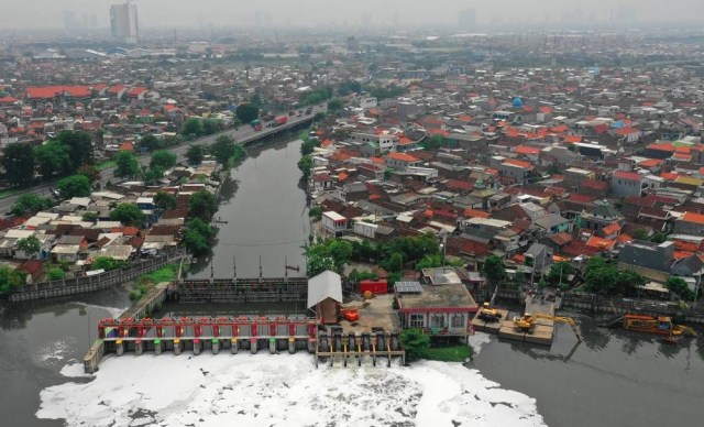 Antisipasi Banjir Ala Surabaya