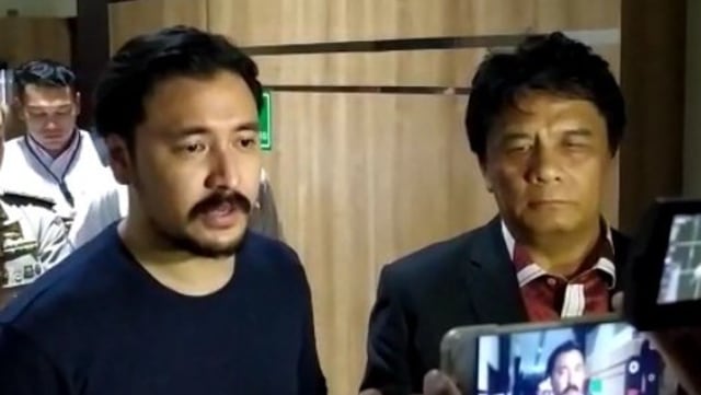 Ello usai diperiksa di mapolda jatim