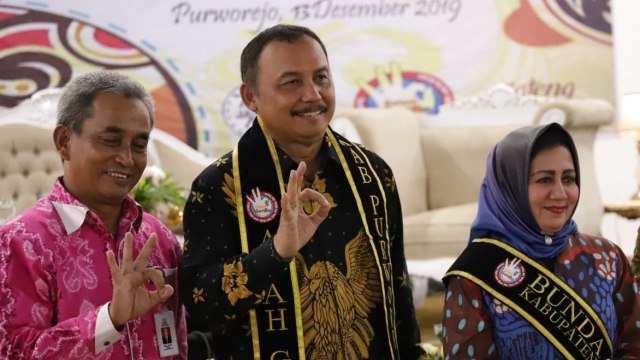 Bupati Purworejo Agus Bastian (tengah). Foto: Dok. Pemkab Purworejo