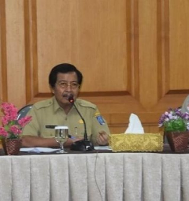 Wakil Gubernur Bangka Belitung, Abdul Fatah saat pimpin rakor kesiapsiagaan bencana tahun 2020.