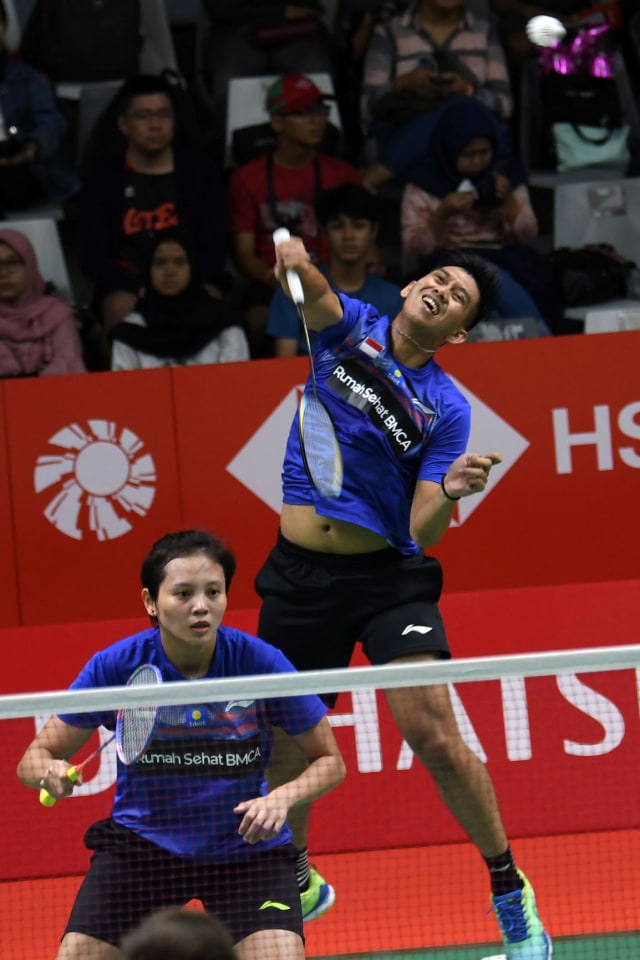 Alfian/Annisa di babak pertama Indonesia Masters 2020. Foto: ANTARA FOTO/Aditya Pradana Putra/pd.