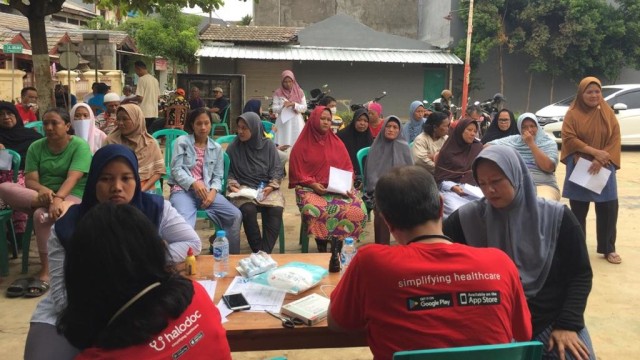 kumparan dan Halodoc, Posko Kesehatan di Bekasi