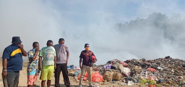 TPA sampah yang ada di Kampung Maisepi Arfai, Distrik Manokwari Selatan Papua Barat, foto : Edi Musahidin