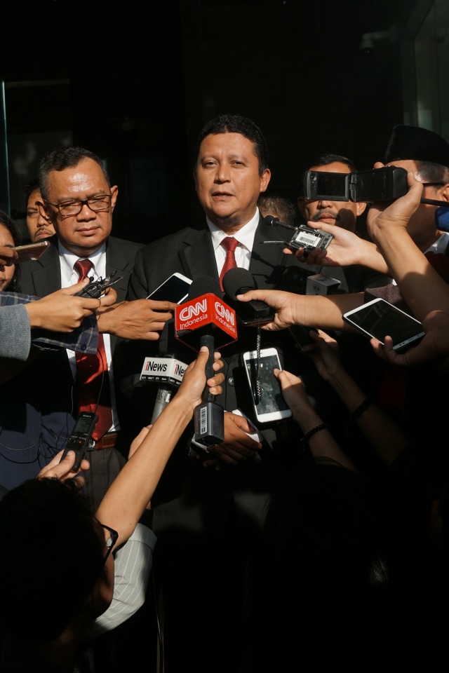 Plt. Ketua DKPP, Muhammad, menjawab pertanyaan wartawan di Gedung KPK, Jakarta, Rabu (15/1/2020). Foto: Nugroho Sejati/kumparan
