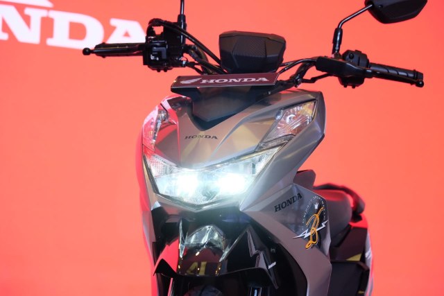 AHM meluncurkan Honda BeAT terbaru, Kamis (16/1).
 Foto: Bangkit Jaya Putra
