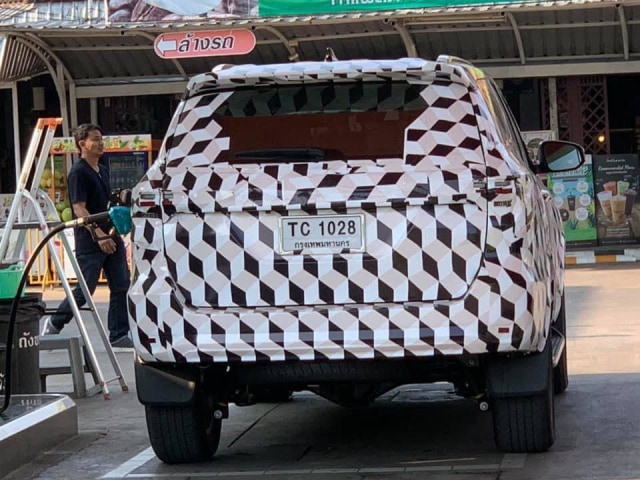Bocoran gambar Toyota Fortuner facelift