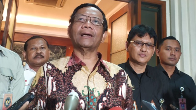 Bertemu Dubes China, Mahfud MD Tegaskan Kedaulatan RI di Natuna (786877)
