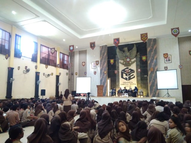 Suasana Smanela Campus Expo di SMAN 1 Lawang, Jumat (17/1/2020) ini. (Foto: Khusnul Hasana/Tugumalang.id)