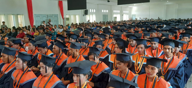 Wisuda Angkatan ke-11 Universitas Nusa Nipa Maumere di Aula Nawacita Unipa, Sabtu (18/1/2020) pagi.Foto: istimewa.