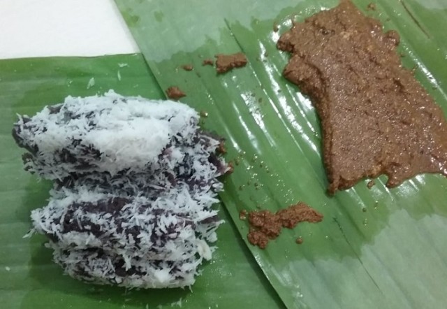 Kue Putu Khas Pinrang, Sulawesi Selatan, (Makassar Indeks/Sulis).