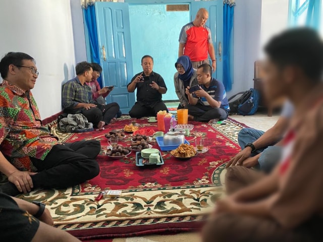 Kepala BPIP Hariyono (kiri) saat mengunjungi rumah ZA (kanan) di Gondanglegi, Kabupaten Malang, Jawa Timur. Foto : hariyono for tugumalangid