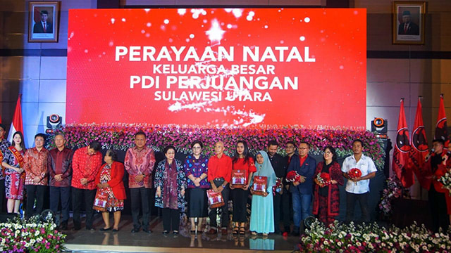 Perayaan Natal bersama PDI Perjuangan Sulawesi Utara yang dihadiri Ketua Umum Megawati Soekarnoputri