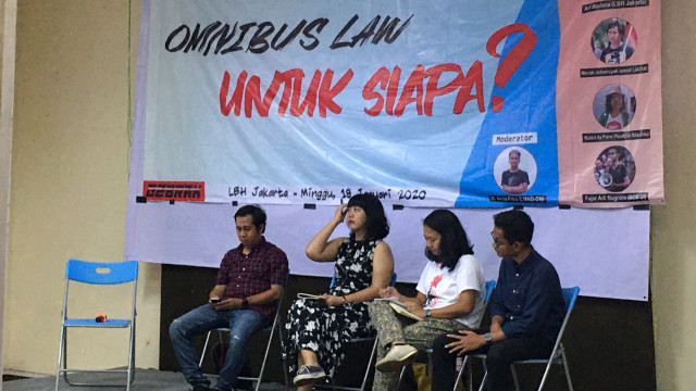 Diskusi Omnibus Law di LBH Jakarta, Minggu (19/1). Foto: Nicha Muslimawati/kumparan
