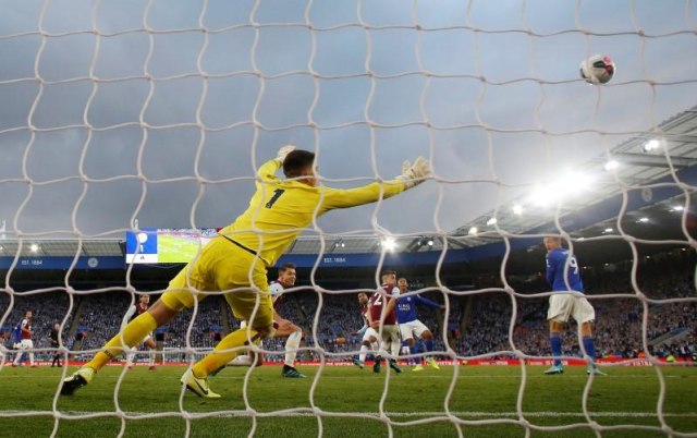 Pertandingan Leicester City vs Burnley. Foto: REUTERS/Andrew Yates