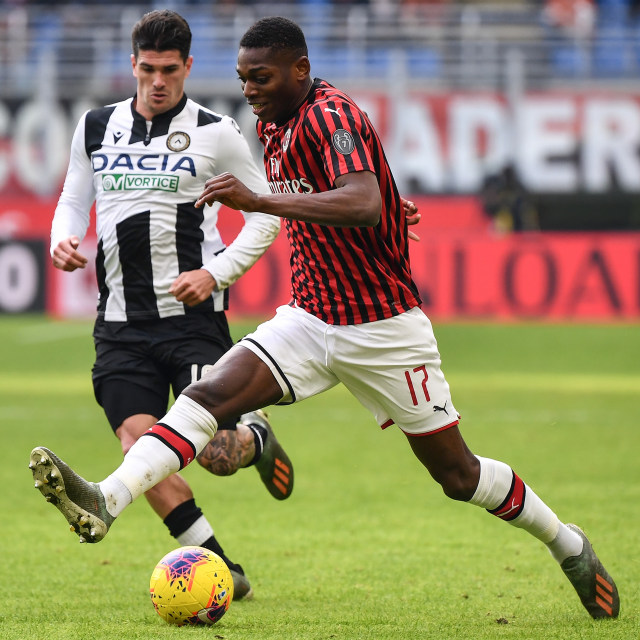 Duel Milan versus Udinese. Foto: Marco Bertorello / AFP