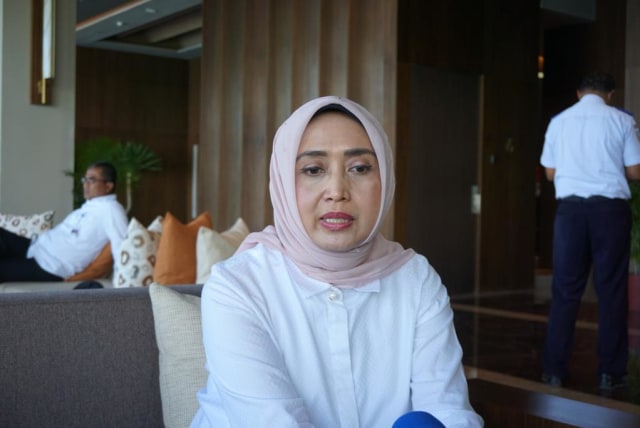 Direktur Utama ASDP Ira Puspadewi menjawab pertanyaan wartawan. Foto: Dewi Rachmat Kusuma/kumparan