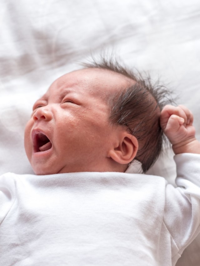 Ilustrasi bayi rewel karena biang keringat Foto: Shutterstock