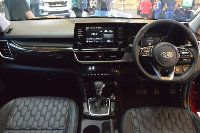 10 Modal Kia Seltos untuk Lawan Honda HR-V (8592)