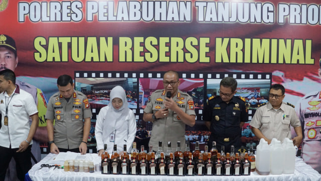 Konferensi Polres Tanjung Priok, Miras Oplosan