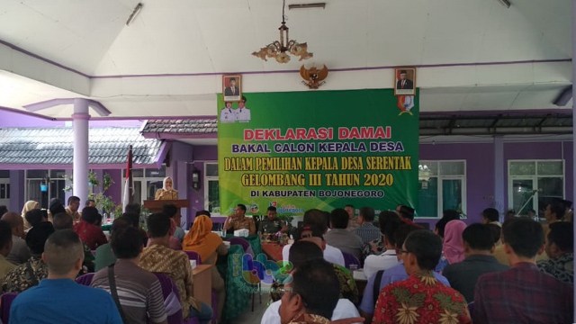 Deklrasi damai bagi Bakal Calon Kepala Desa Pilkades Serentak gelombang ketiga Tahun 2020 di Kabupaten Bojonegoro, di Pendapa Kecamatan Baureno. Senin (20/01/2020)