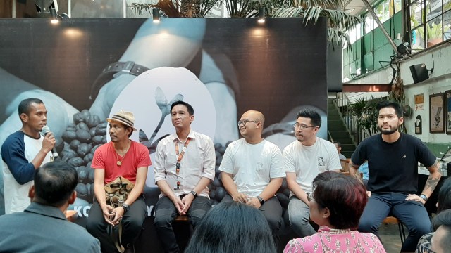 Konferensi pers 'Kopi Penyangga Bumi' di M Bloc