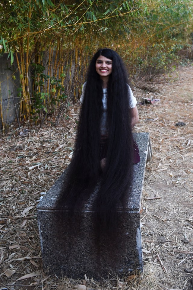 Nilanshi Patel, Rapunzel asal India. Foto: AFP/SAM PANTHAKY