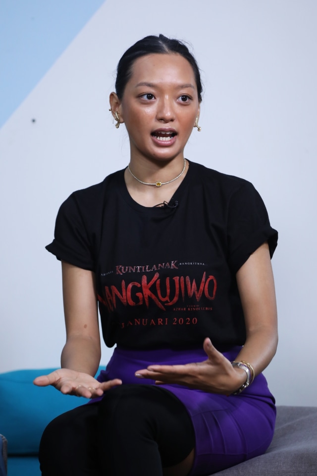 Pemain film Mangkujiwo Asmara Abigai saat berkunjung ke kantor kumparan, Jakarta, Selasa (21/1). Foto: Fanny Kusumawardhani/kumparan