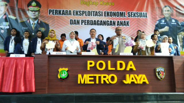 Rilis pengungkapan kasus prostitusi anak di Polda Metro Jaya, Jakarta Selatan, Selasa (21/1). Foto: Fachrul Irwinsyah/kumparan