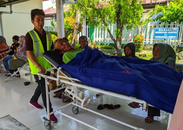 Lagimpe (62) warga yang diserang buaya sungai di Kota Parepare,(Makassar Indeks/Ardi).