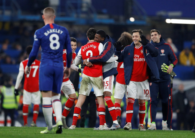 Chelsea dan Arsenal tetap pada posisinya di klasemen Liga Inggris. FOTO: REUTERS/Peter Nicholls